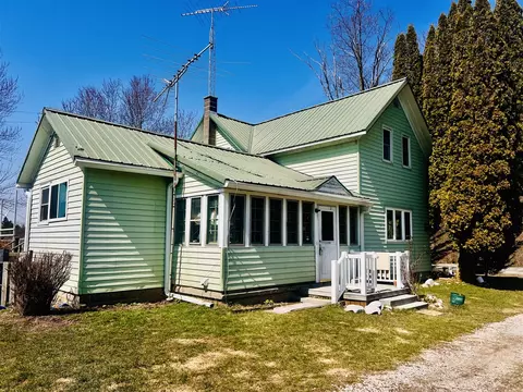 117 W Meisenheimer, Scottville, MI 49454