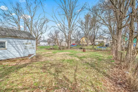 Exterior - 138 Pierce, Jackson, MI 49203 photo 9 of 11