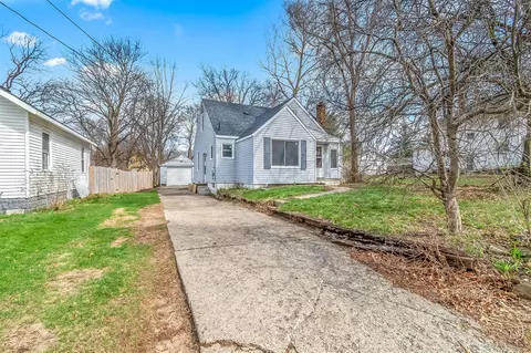 Exterior - 138 Pierce, Jackson, MI 49203 photo 4 of 11