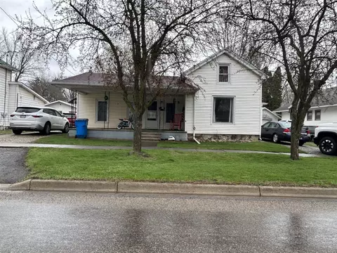 20 S Main, Quincy, MI 49082