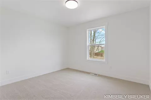 Bedroom - 11782 Everett, Allendale, MI 49401 photo 4 of 9