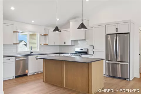 Kitchen - 11782 Everett, Allendale, MI 49401 photo 1 of 10