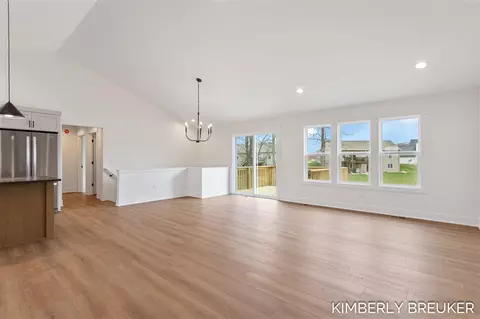 Living - 11782 Everett, Allendale, MI 49401 photo 3 of 5