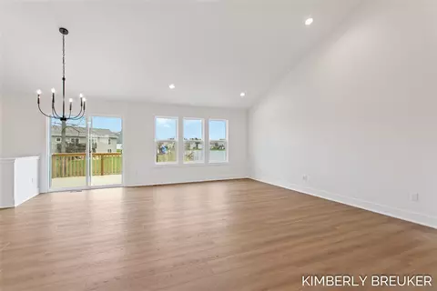Living - 11782 Everett, Allendale, MI 49401 photo 4 of 5