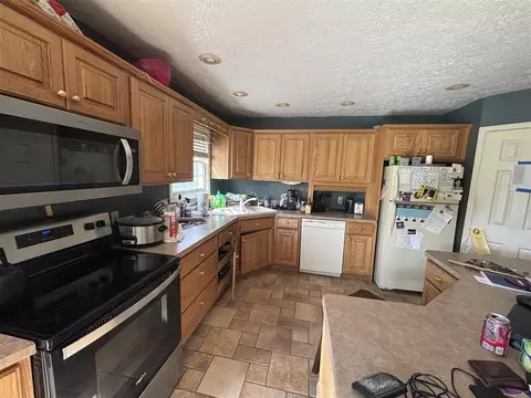 7117 King, Spring Arbor, MI 49283 photo 5