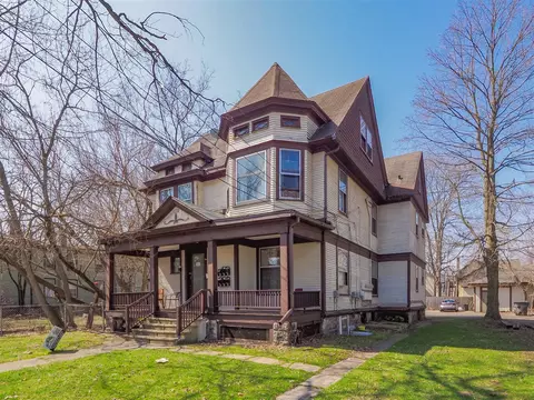 922 S S Park, Kalamazoo, MI 49001