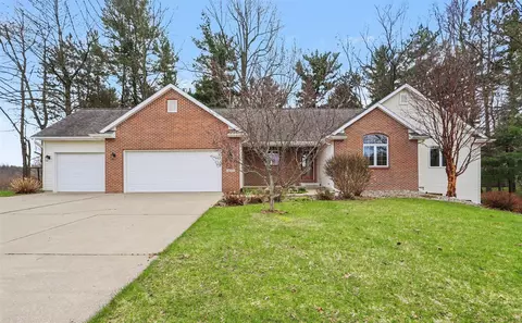 4197 Stoney Hl, Kalamazoo, MI 49009