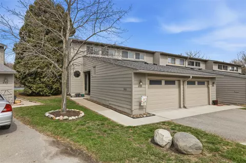 610 Peninsula, Ann Arbor, MI 48105