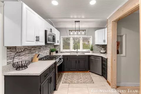 Kitchen - 1111 2nd, Pentwater, MI 49449 photo 1 of 5