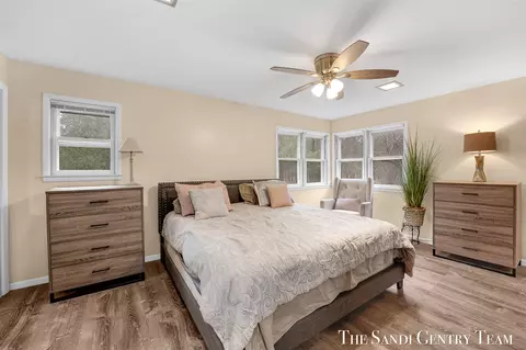 Bedroom - 1111 2nd, Pentwater, MI 49449 photo 1 of 5