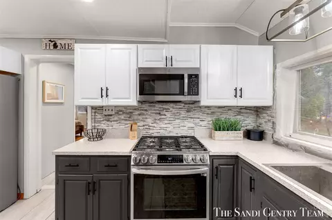 Kitchen - 1111 2nd, Pentwater, MI 49449 photo 3 of 5