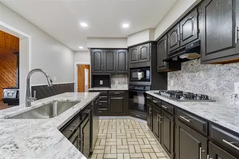 Kitchen - 2580 Litle, Parma, MI 49269 photo 10 of 13