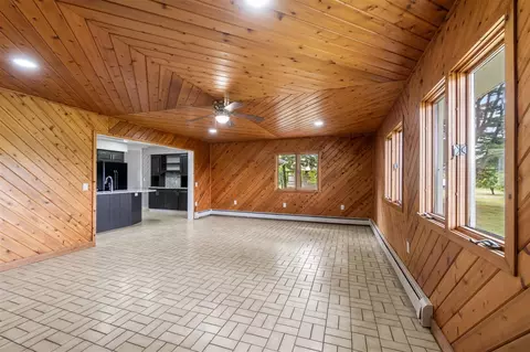 Living - 2580 Litle, Parma, MI 49269 photo 6 of 13