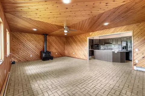 Living - 2580 Litle, Parma, MI 49269 photo 4 of 13