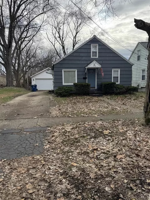 708 Gayle, Kalamazoo, MI 49048