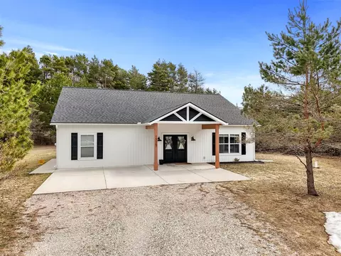 15067 Winding Crk, Bear Lake, MI 49614
