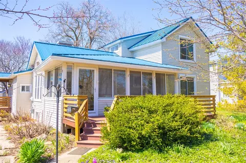 501 N Elm, Three Oaks, MI 49128