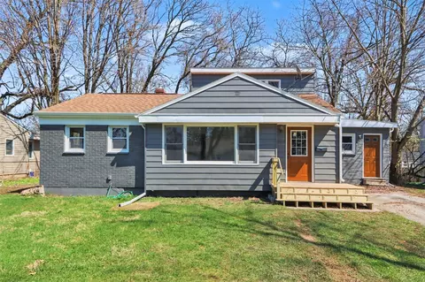 1332 Manor, Kalamazoo, MI 49006