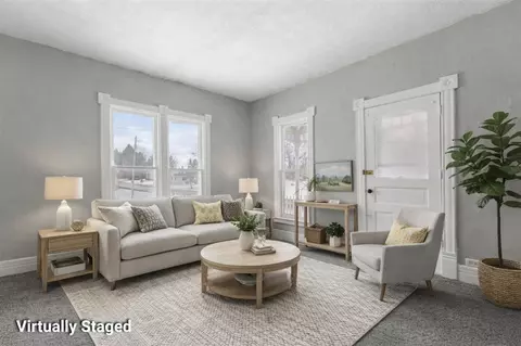 Living - 2582 E Montgomery, Frontier, MI 49239 photo 2 of 5