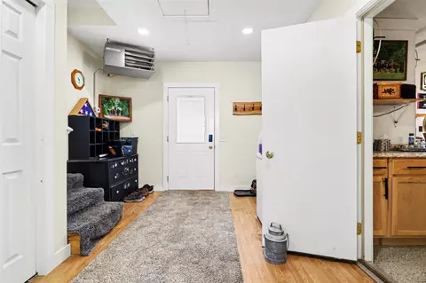Entry Way - 574 Maple, Coldwater, MI 49036 photo 1 of 1