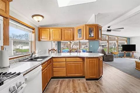 Kitchen - 574 Maple, Coldwater, MI 49036 photo 1 of 2