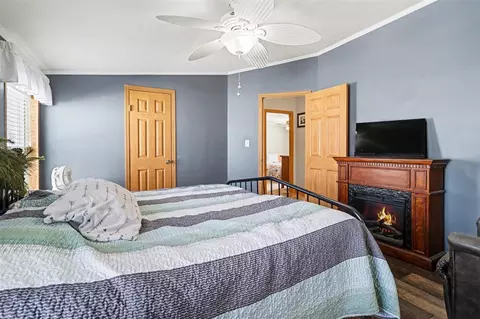 Bedroom - 574 Maple, Coldwater, MI 49036 photo 2 of 3
