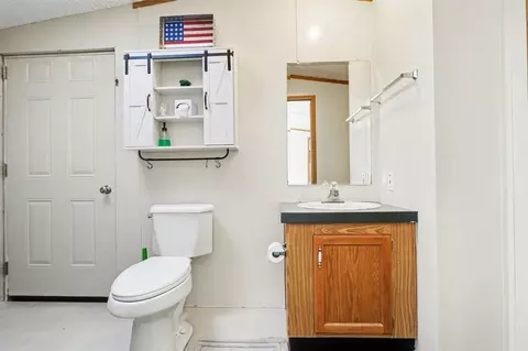 Bath - 572 Maple, Coldwater, MI 49036 photo 1 of 2