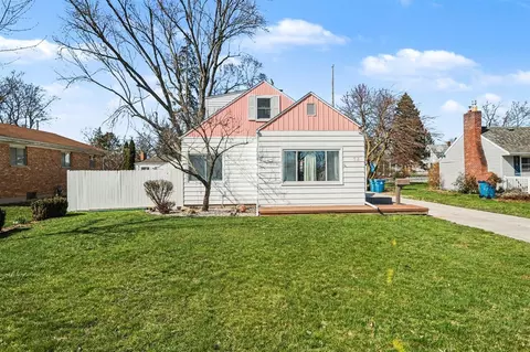 52 Stuart, Battle Creek, MI 49037