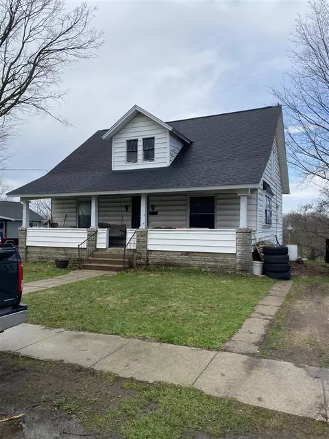 216 S Saint Joseph, Colon, MI 49040