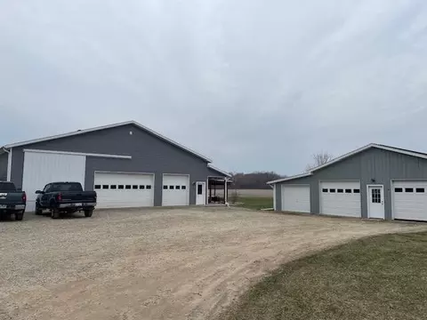 6523 Clinton, Clarksville, MI 48815