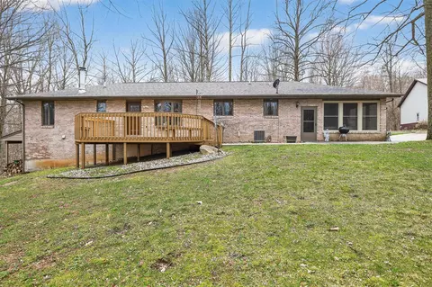 15740 Williamsville, Vandalia, MI 49095