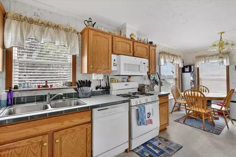 Kitchen - 14620 E Merry, Camden, MI 49232 photo 6 of 7