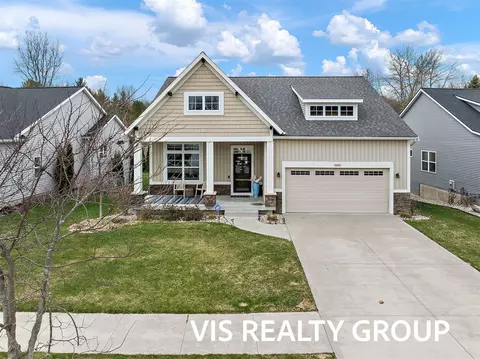 16501 Wickshire, Spring Lake, MI 49456