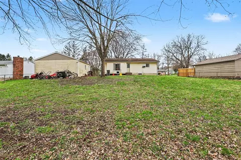 Exterior - 3390 Harben, Jackson, MI 49203 photo 4 of 6