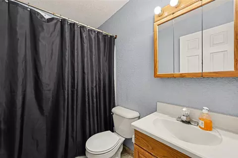 Bath - 3390 Harben, Jackson, MI 49203 photo 1 of 2