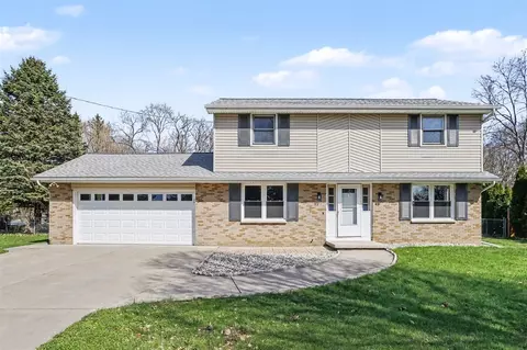 7914 Foxwood, Richland, MI 49083