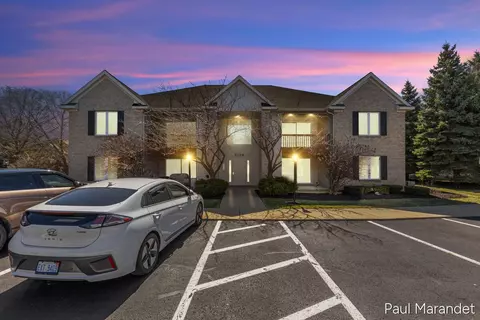 3170 W Crystal Waters #2, Holland, MI 49424