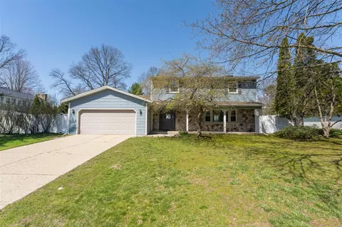 1524 Dogwood, Portage, MI 49024