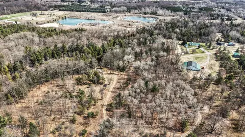 N Croswell, White Cloud, MI 49349 photo 3