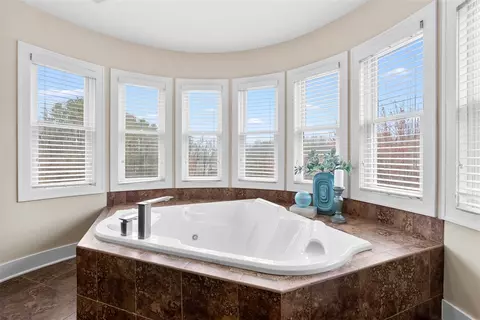 Bath - 6570 N 39th, Augusta, MI 49012 photo 9 of 13