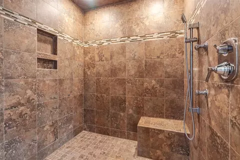 Bath - 6570 N 39th, Augusta, MI 49012 photo 6 of 13