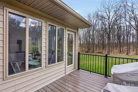 Exterior - 5135 Moscow, Spring Arbor, MI 49283 photo 10 of 17