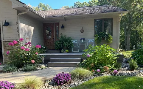 Exterior - 5135 Moscow, Spring Arbor, MI 49283 photo 4 of 17