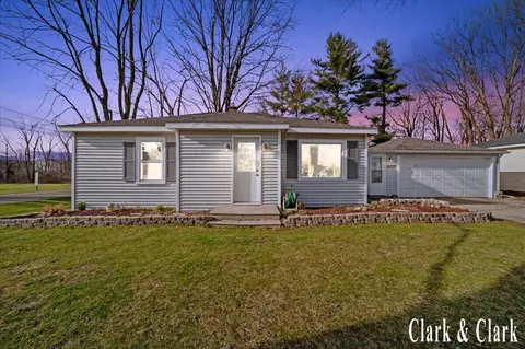 525 W Randall, Coopersville, MI 49404