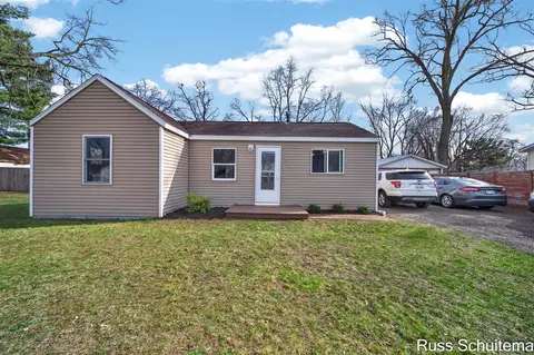 2289 Orchard, Muskegon, MI 49442