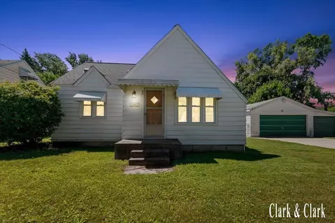 40 41st, Grand Rapids, MI 49548
