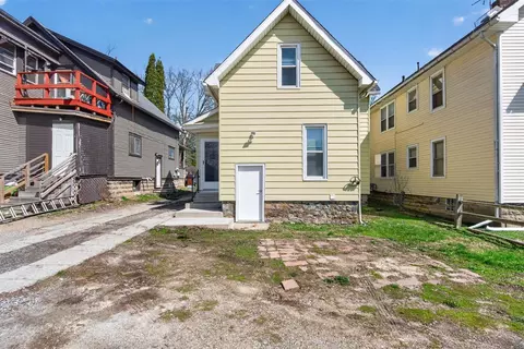 Exterior - 202 S West, Jackson, MI 49201 photo 4 of 7