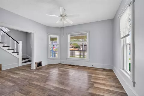 Living - 202 S West, Jackson, MI 49201 photo 3 of 7