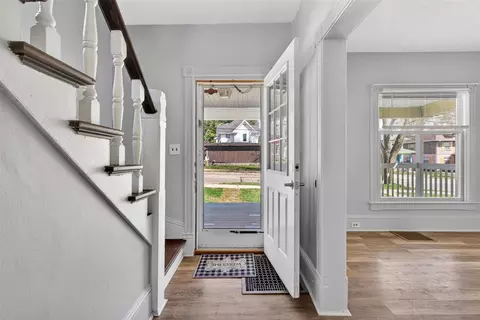 Entry Way - 202 S West, Jackson, MI 49201 photo 1 of 9