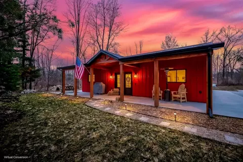 875 E Jackson, Hart, MI 49420